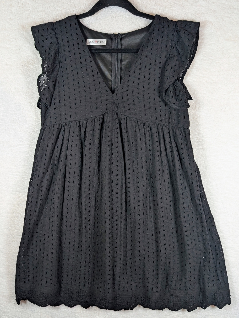 128-Rose Plum Black Eyelet Flutter Sleeve Dress Building Shorts